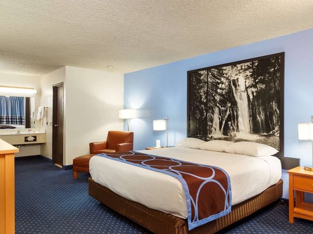 Super 8 By Wyndham Hotels主图