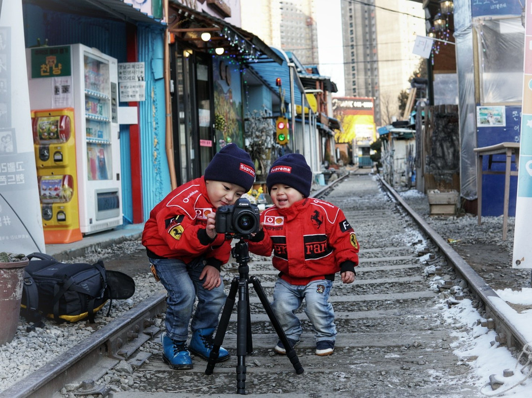 Gyeongamdong Railroad Town-群山市必去景点
