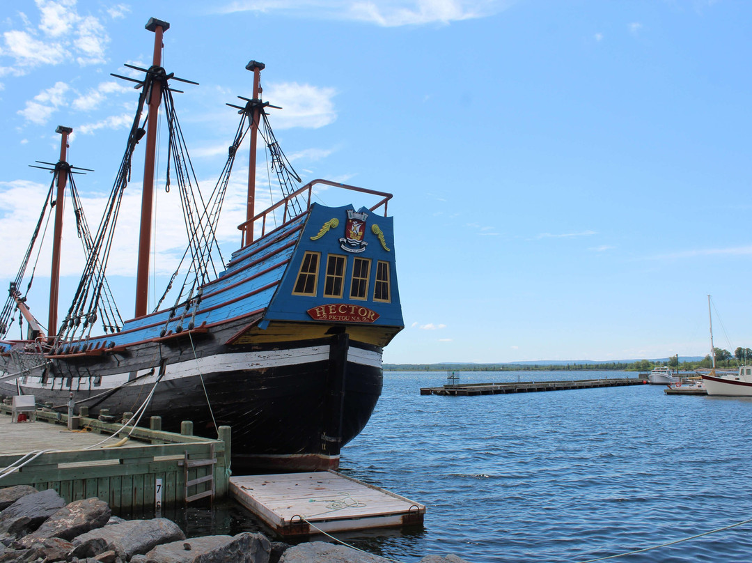 Nova Scotia Family Fun Boat Tours景点图片