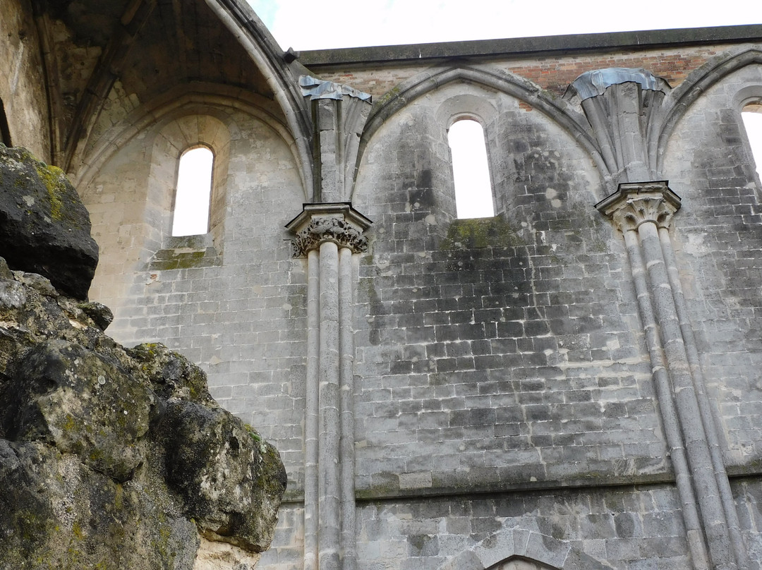 Zsámbék Premontre monastery church ruin景点图片