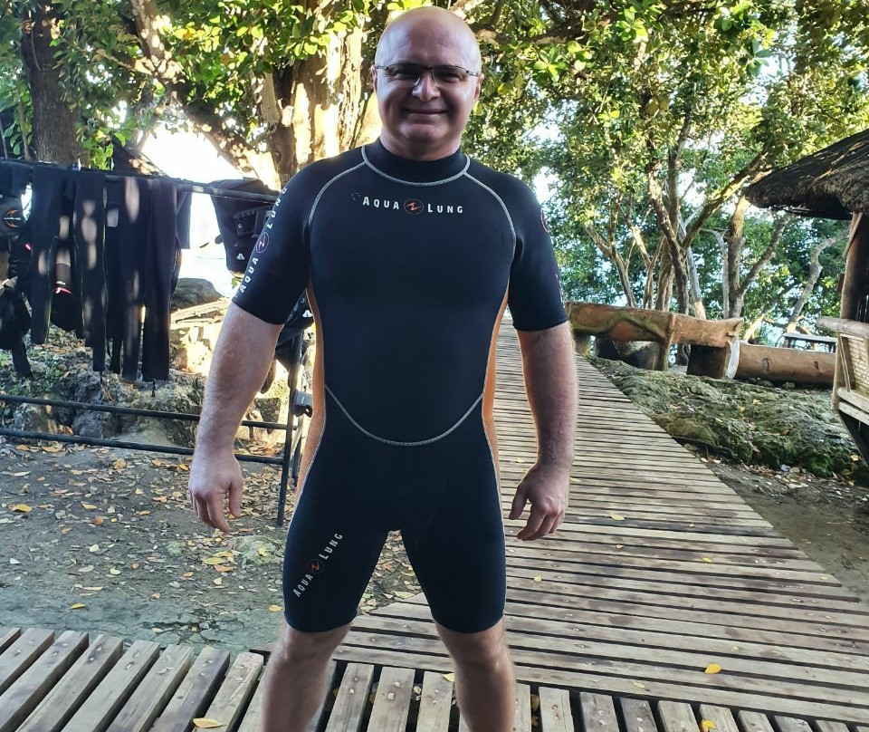 Divers Community Club-塔拉瓦环礁必去景点