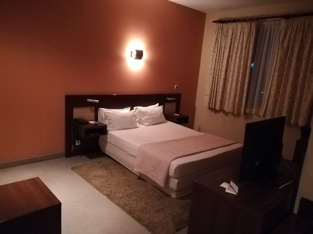 Hotel Continental主图