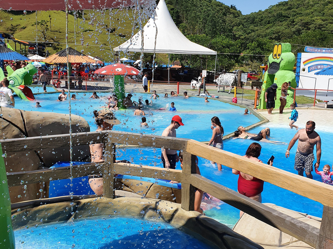 Parque Aquático Arco-iris景点图片