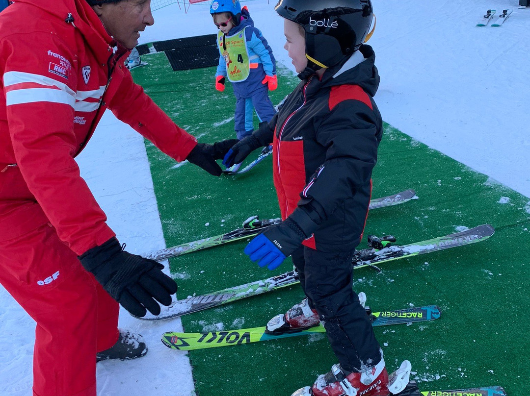 Discover Le Coucou together with ESF Ski School of Méribel - LC DISTINCTIVE