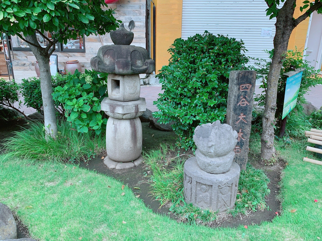 Yotsuya Okido Mark-Yotsuya必去景点