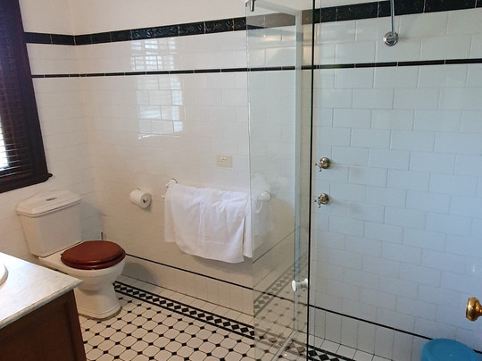 佩特圣斯阿米德尔酒厂及国宾馆主图