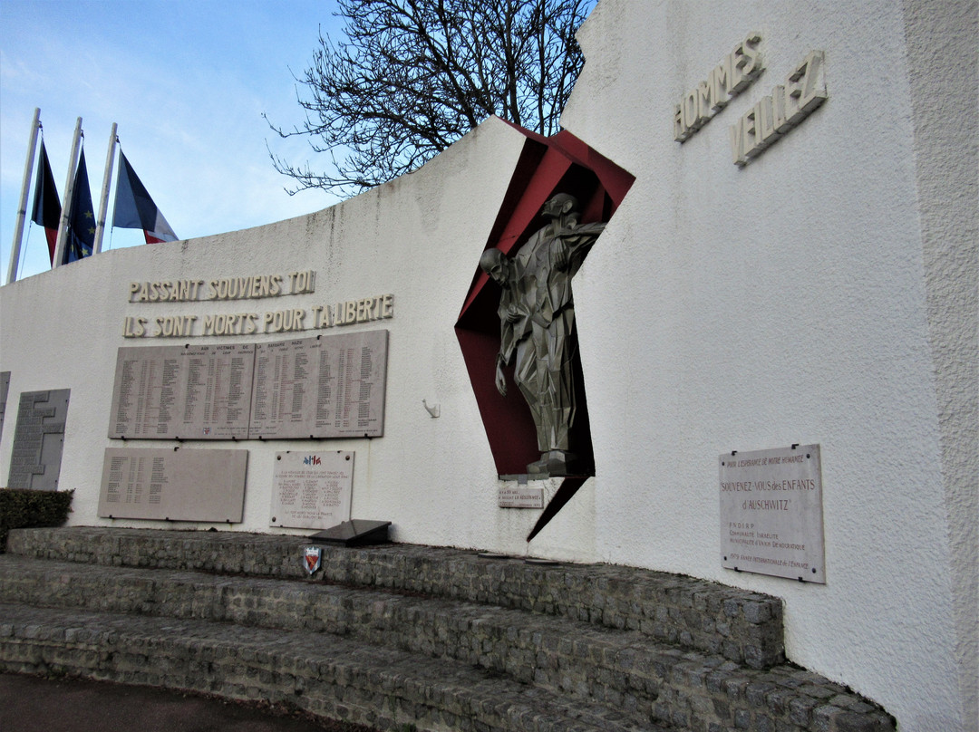 Monument aux resistants景点图片