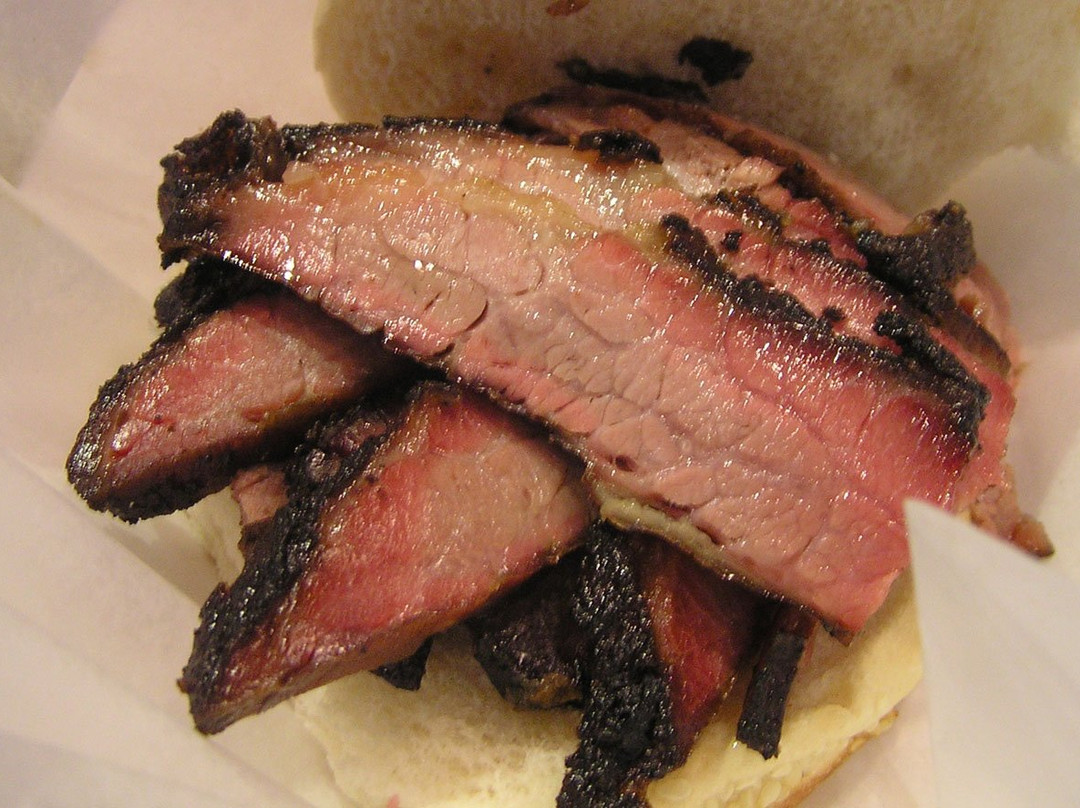 2 Brothers Blue Line BBQ