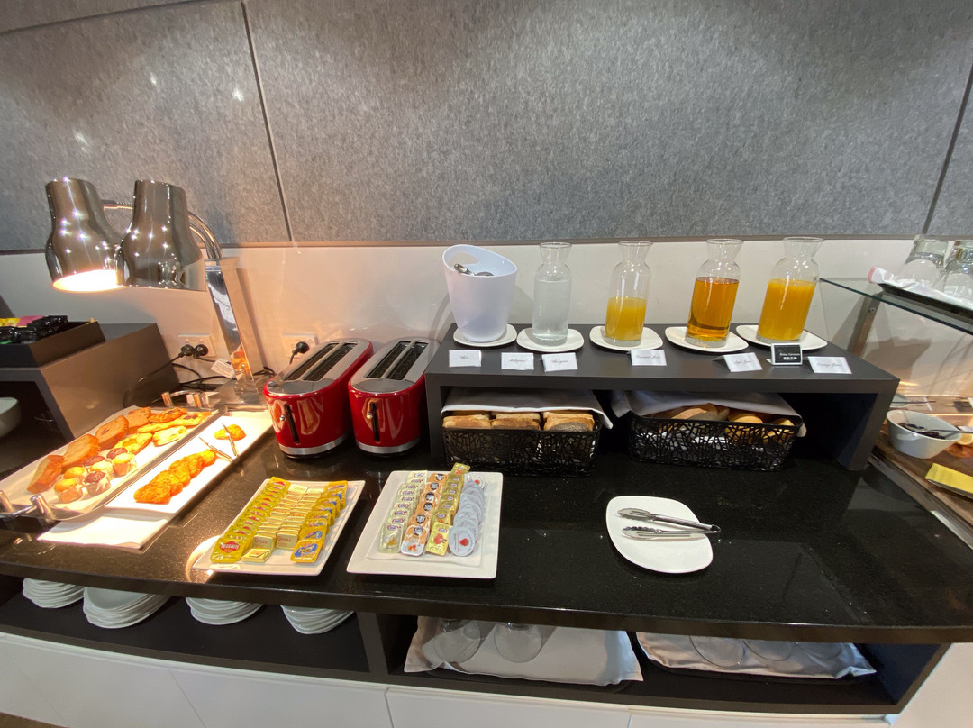 泰勒湖品质酒店主图