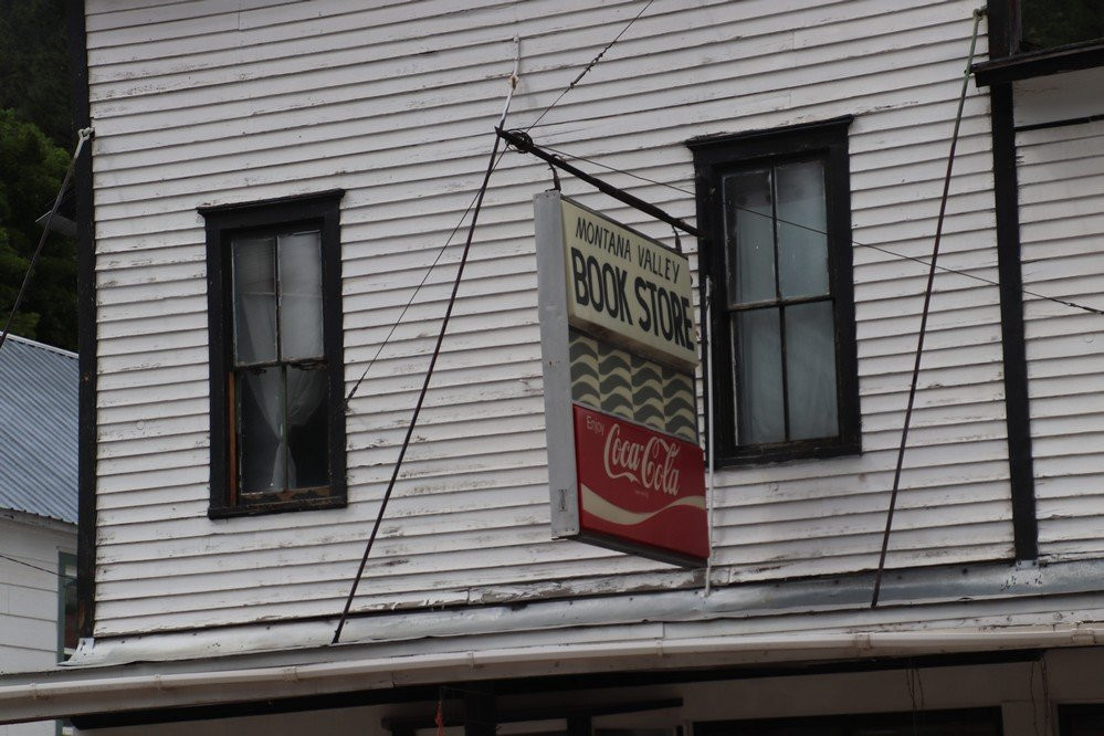 Montana Valley Book Store-Alberton必去景点