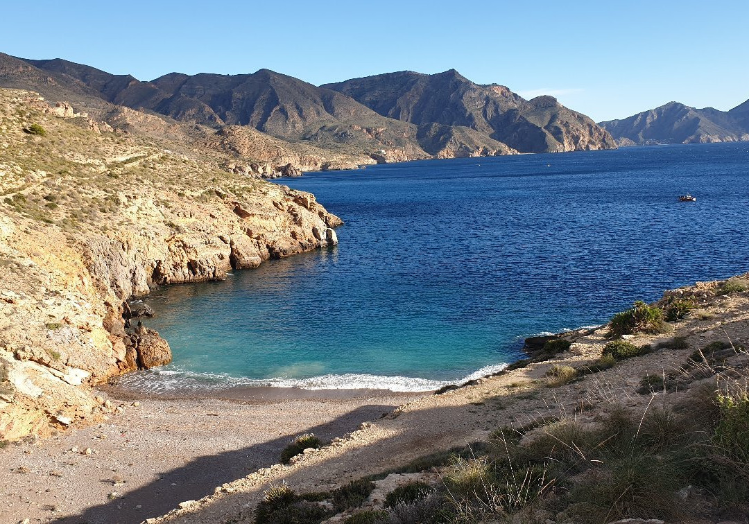 Cala Salitrona景点图片