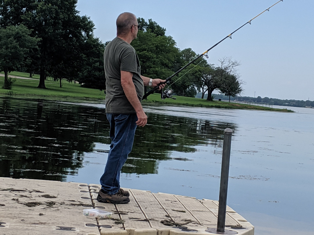 Lake Shawnee-托皮卡必去景点