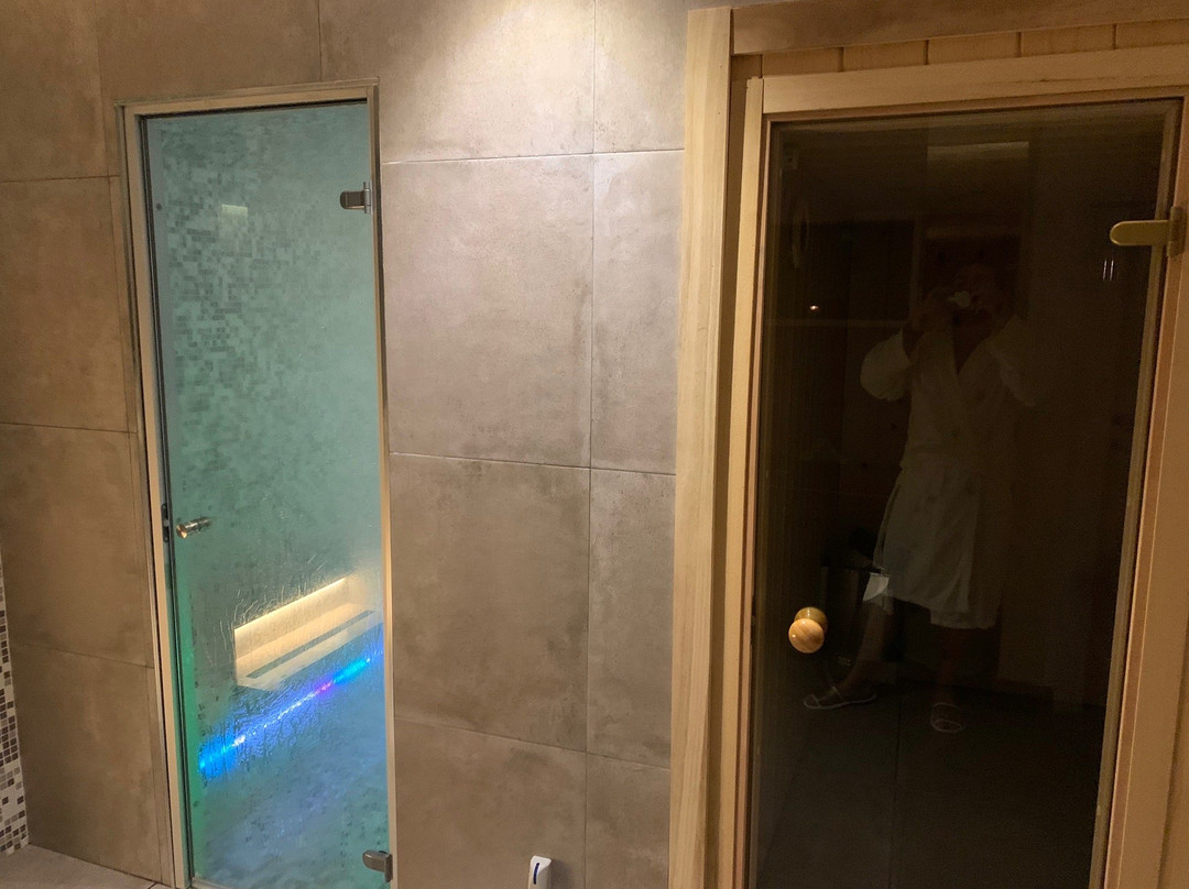 葳托利亚养生酒店