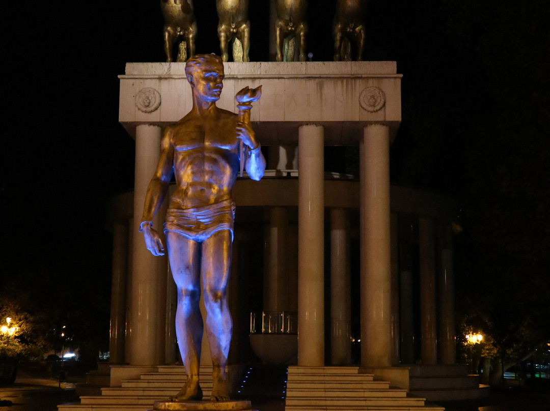 Fallen Heroes of Macedonia-斯科普里必去景点