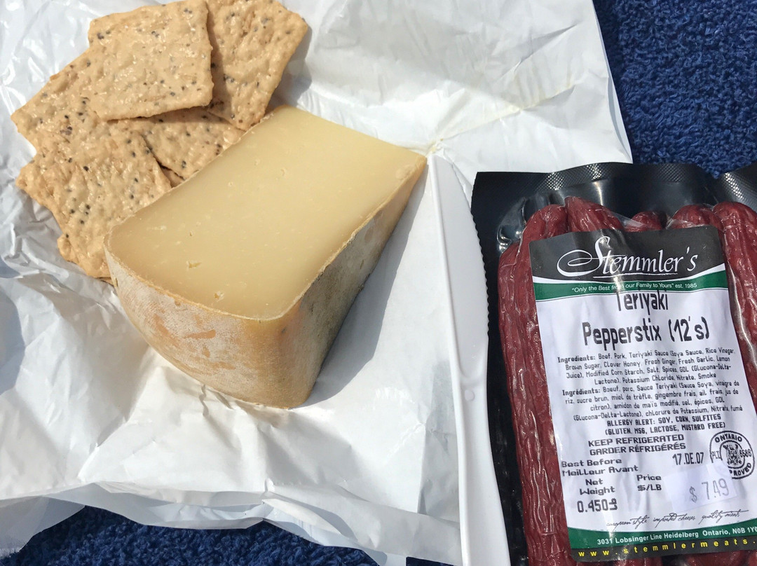 Summerstown旅游景点-Glengarry Fine Cheese