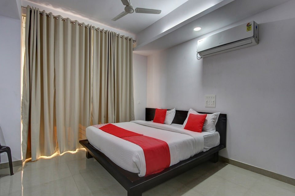 OYO 28701 Sri Sai Guru Comforts主图