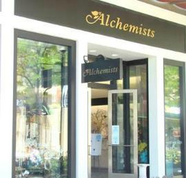 Bon Air旅游景点-Alchemists