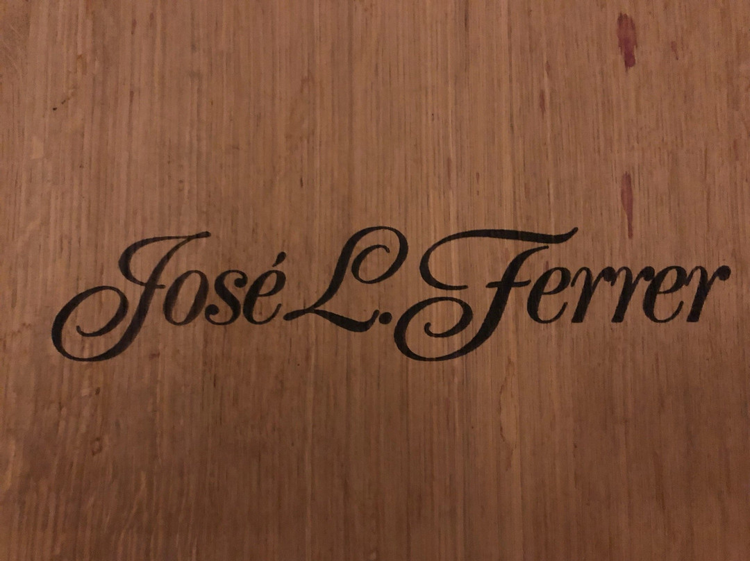 Bodegas Jose L Ferrer景点图片