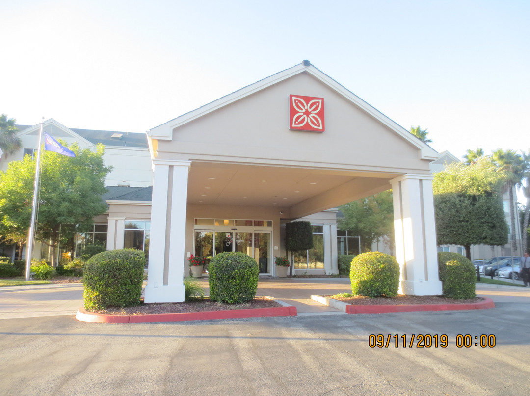 吉尔罗伊希尔顿花园旅馆主图