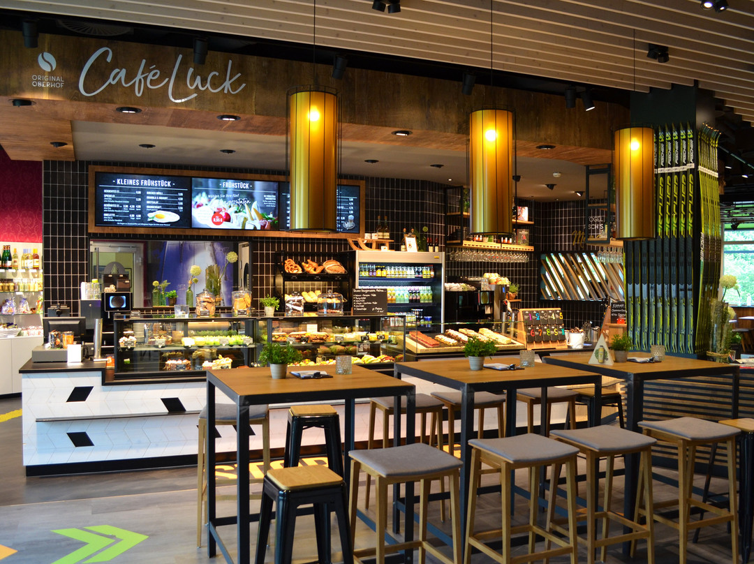 Cafe´ Luck