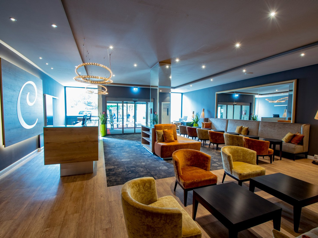 卡拉韦勒公园酒店主图