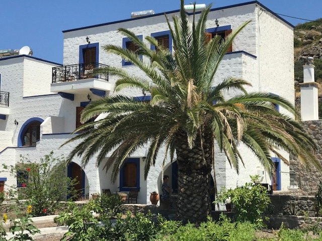 Nicolas Studios主图