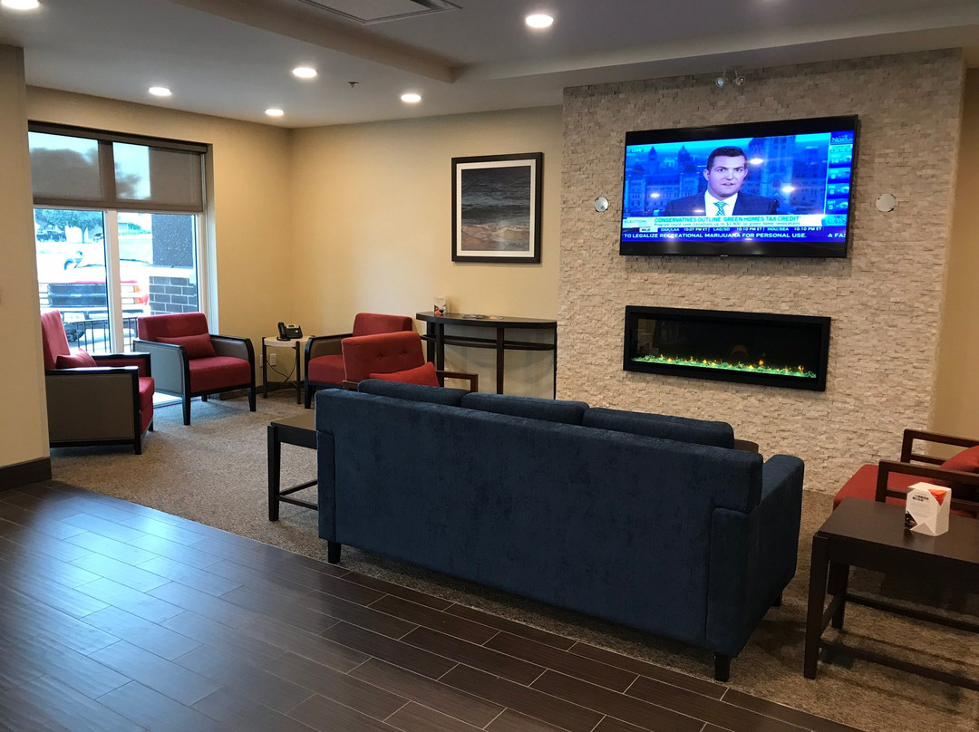 Comfort Inn & Suites主图