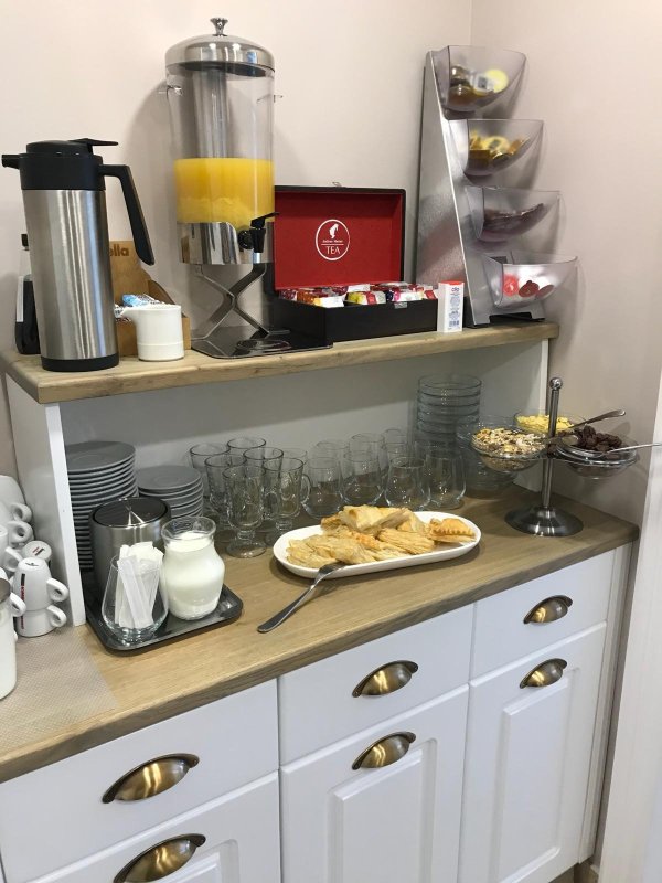 Uphill Residence-餐饮