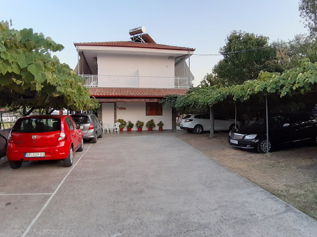 Cape Blue Apartments主图