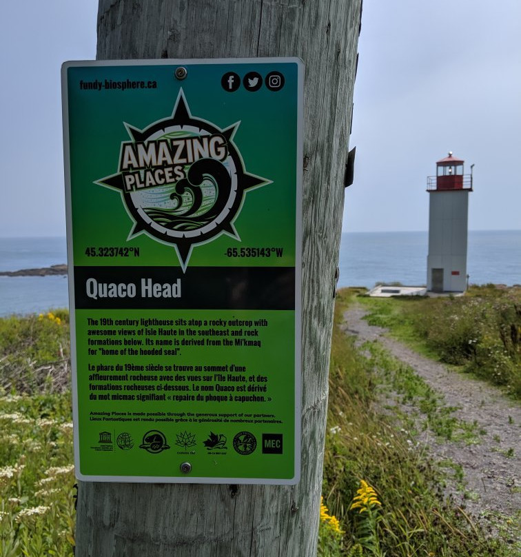 Quaco Head Lighthouse景点图片