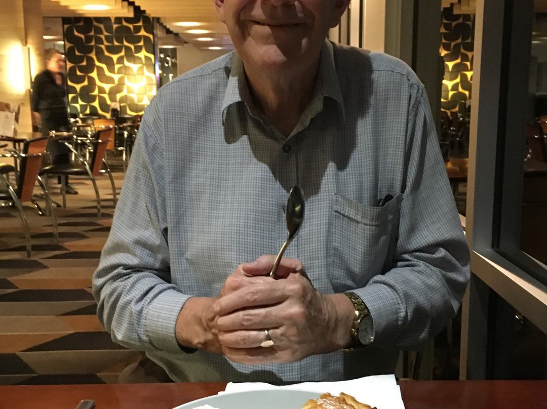 格莱斯顿里吉斯酒店主图