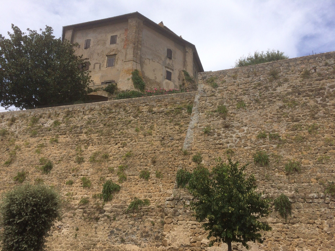 Rocca Farnese景点图片