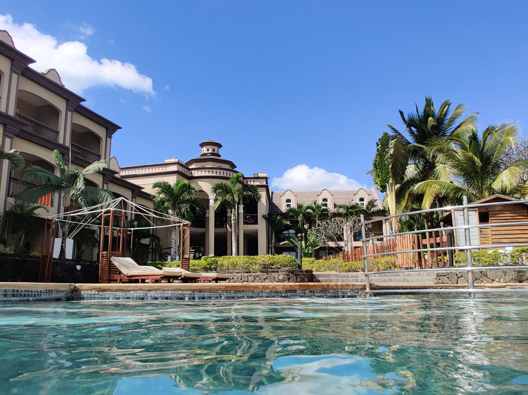 Sunset Reef Resort & Spa主图