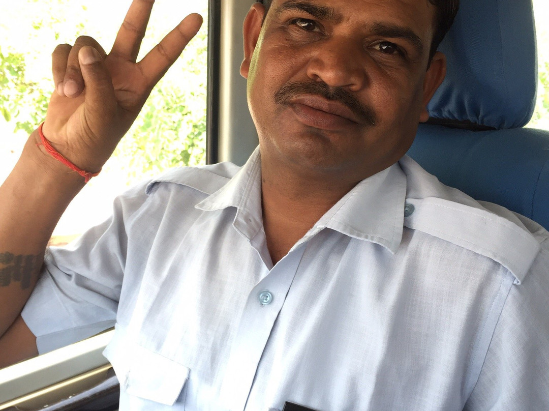 Delhi Rent Car Tour-新德里必去景点