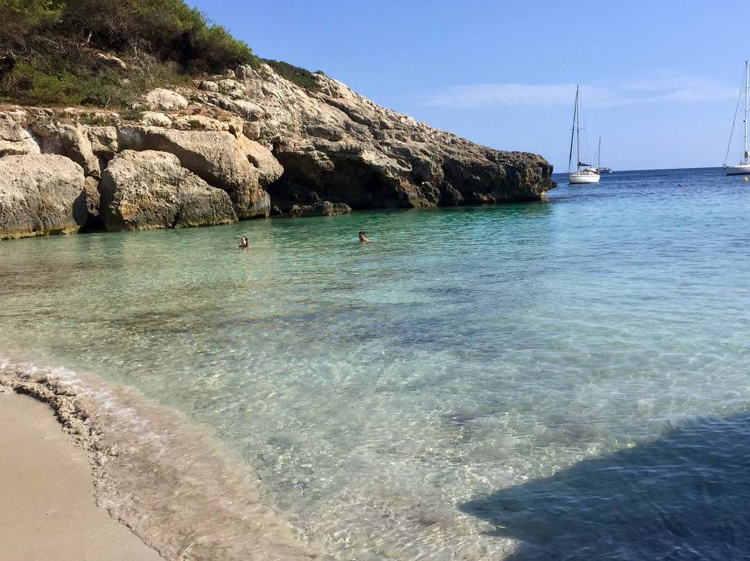 Cala Fustam-Migjorn Gran必去景点