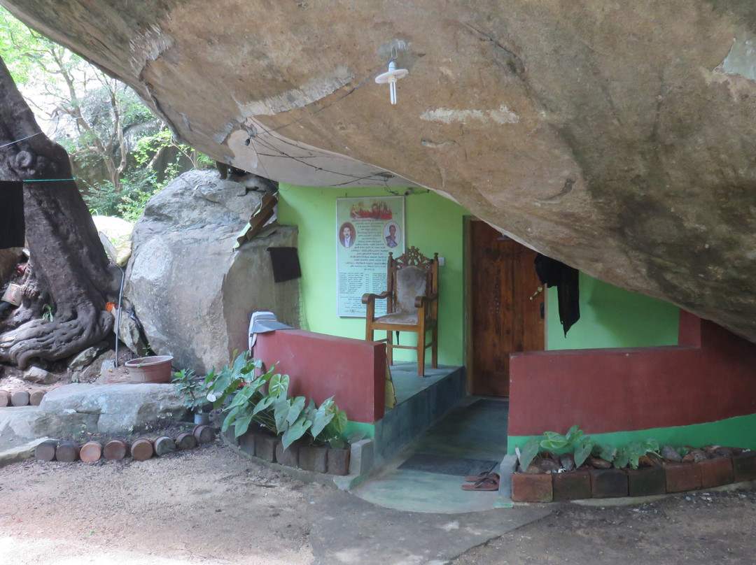 Mawaragala forest monestry-Mahiyangana必去景点