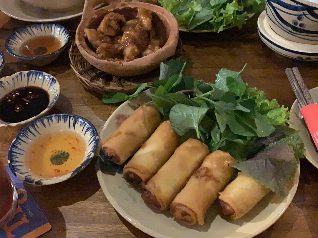 Quan Bui Central
