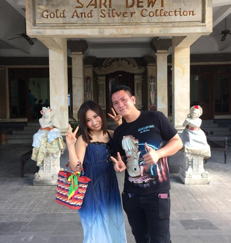 Dewi's Gold & Silver景点图片