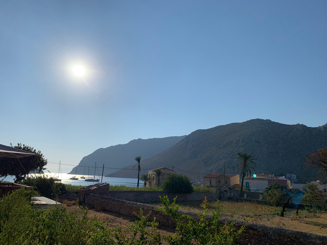 Asymi Residences主图