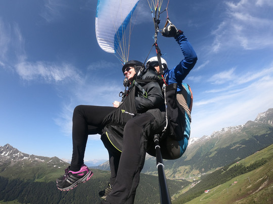 Air-Davos Paragliding-达沃斯必去景点