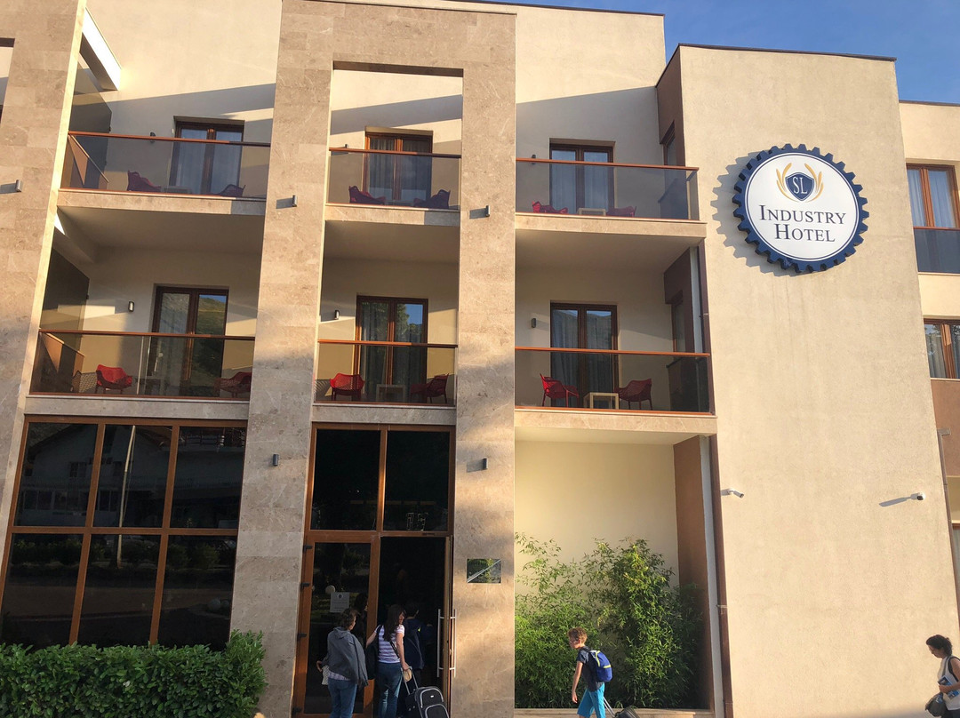 SL Industry Hotel主图