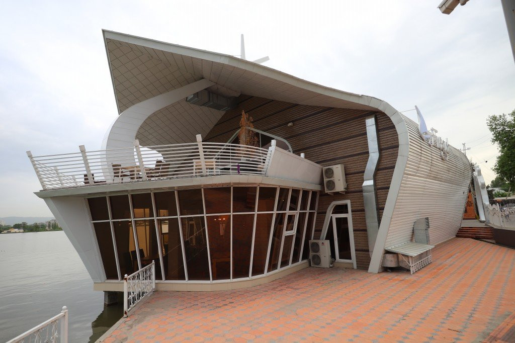 Kanchoch餐馆和美食-Fregat - Restaurant by the lake