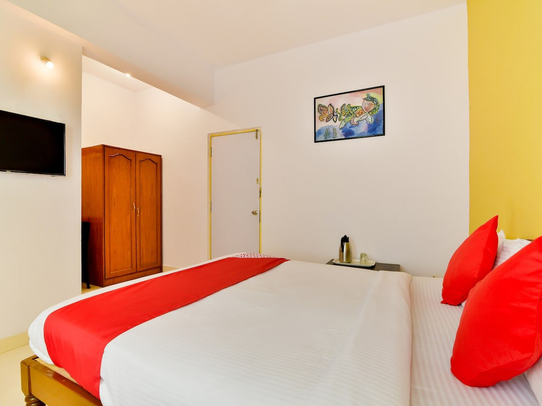 Oyo Hotel Mayura Novacity主图