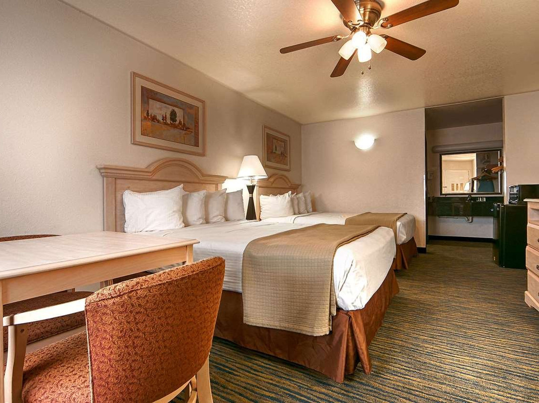 SureStay By Best Western Falfurrias主图