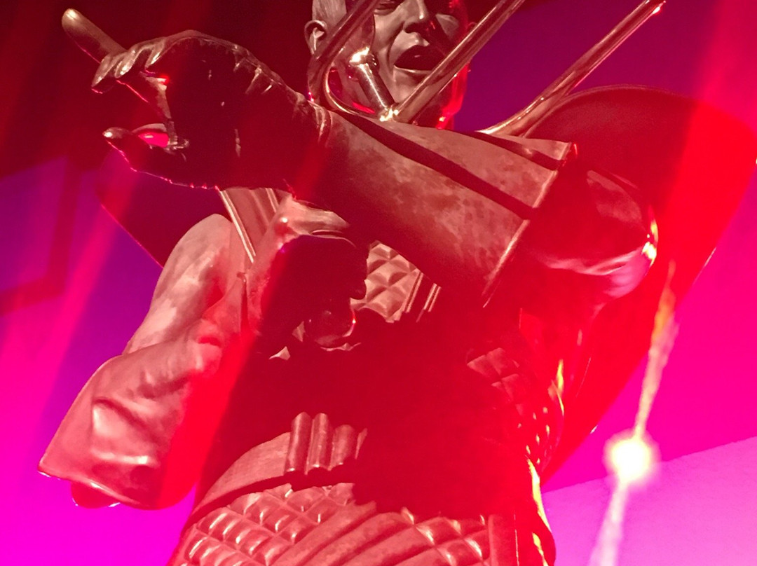 Riff Raff Statue-汉密尔顿必去景点