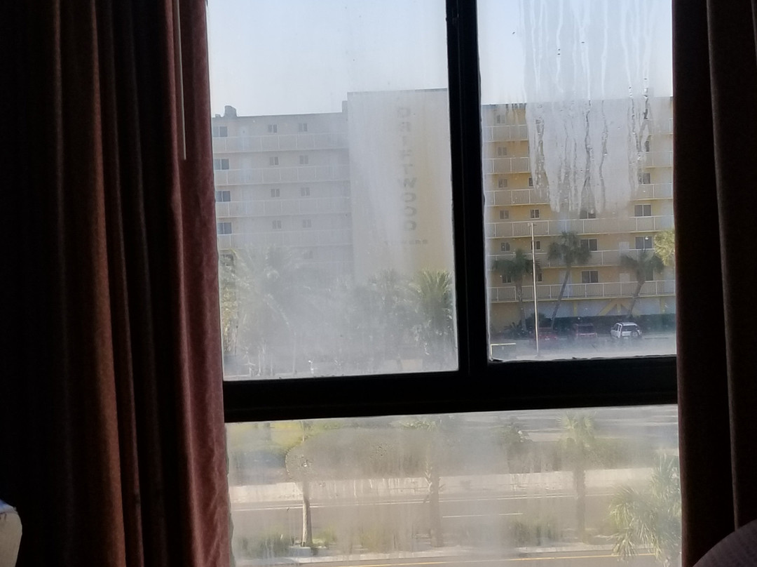 Beachside Resort Hotel主图