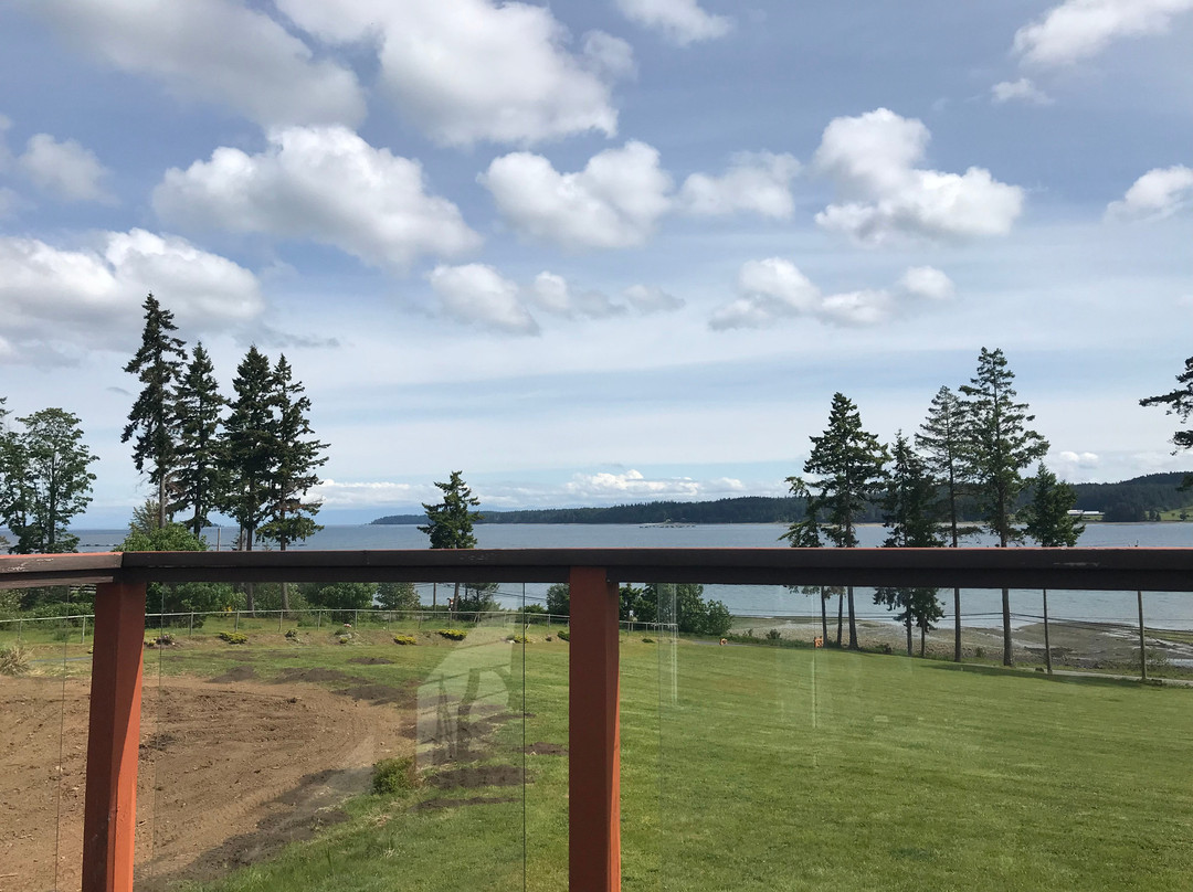 Two Eagles Lodge主图