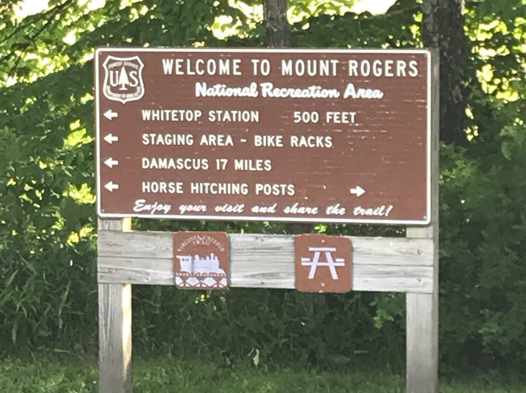 Blue Blaze Bicycle & Shuttle Service-Damascus必去景点