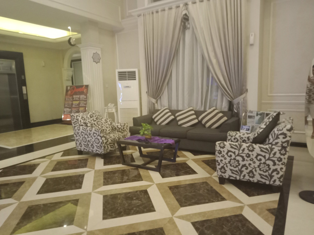 Adhiwangsa Hotel And Convention Solo主图
