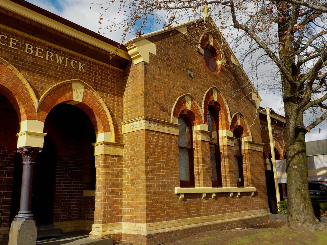 Post Office & Court House